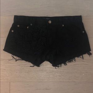 NWOT forever 21 black shorts